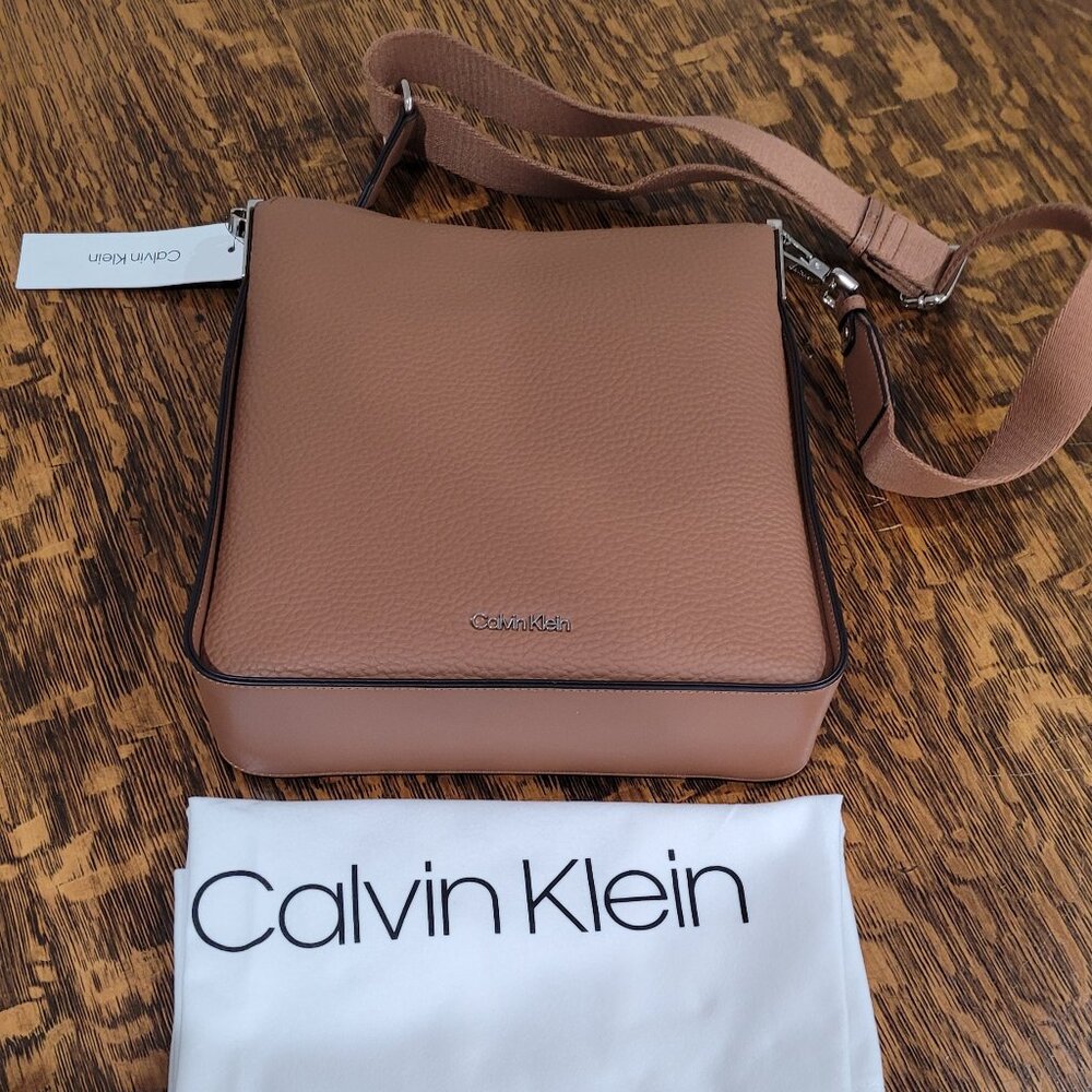 Calvin Klein Crossbody Bag. Large Caramel Silvertone Hardware Adjustable Strap. - Picture 13 of 14